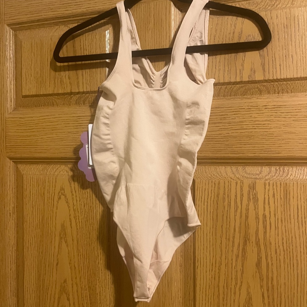 Yitty shaping bodysuit